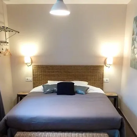 Отель Du Vieux Logis Restaurant 3*